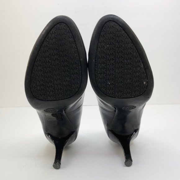 Michael Kors Black Round Toe Pumps / Heels 8.5 - Picture 6 of 8